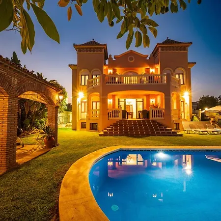Montecarlo Villa *