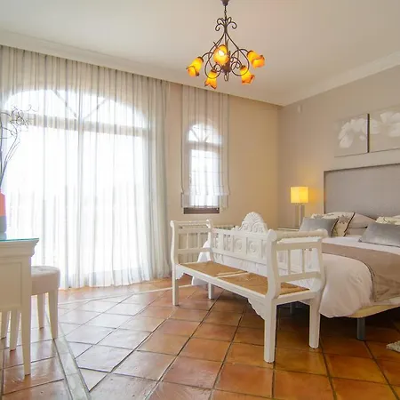 Villa Montecarlo *